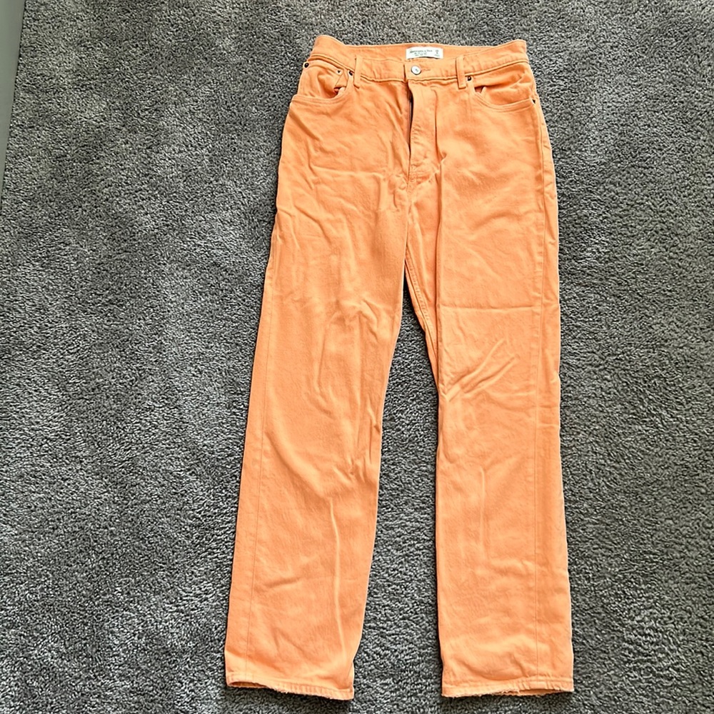Abercrombie Ultra High Rise 90s Straight Jeans